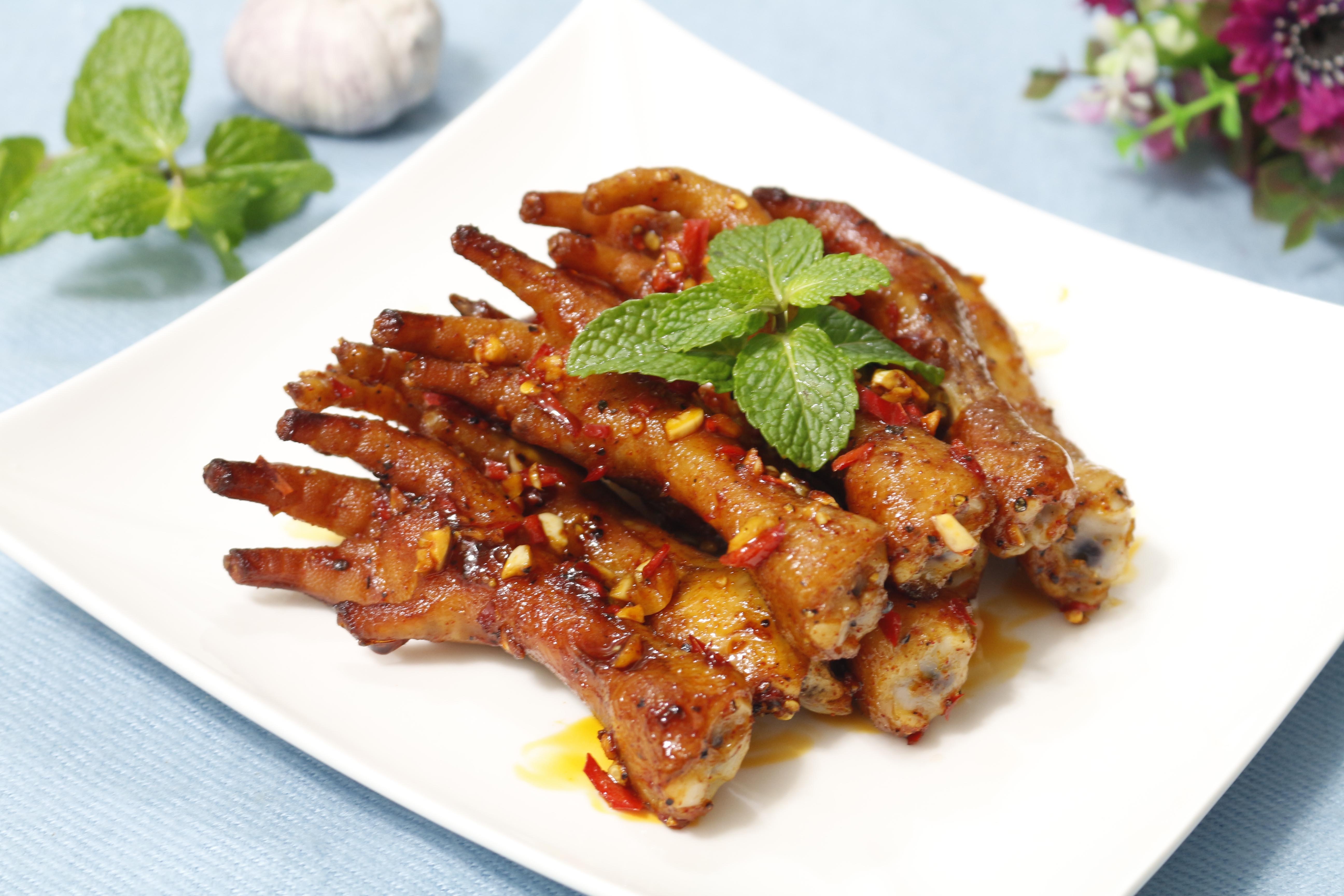 Chan ga nuong muoi ot hinh anh