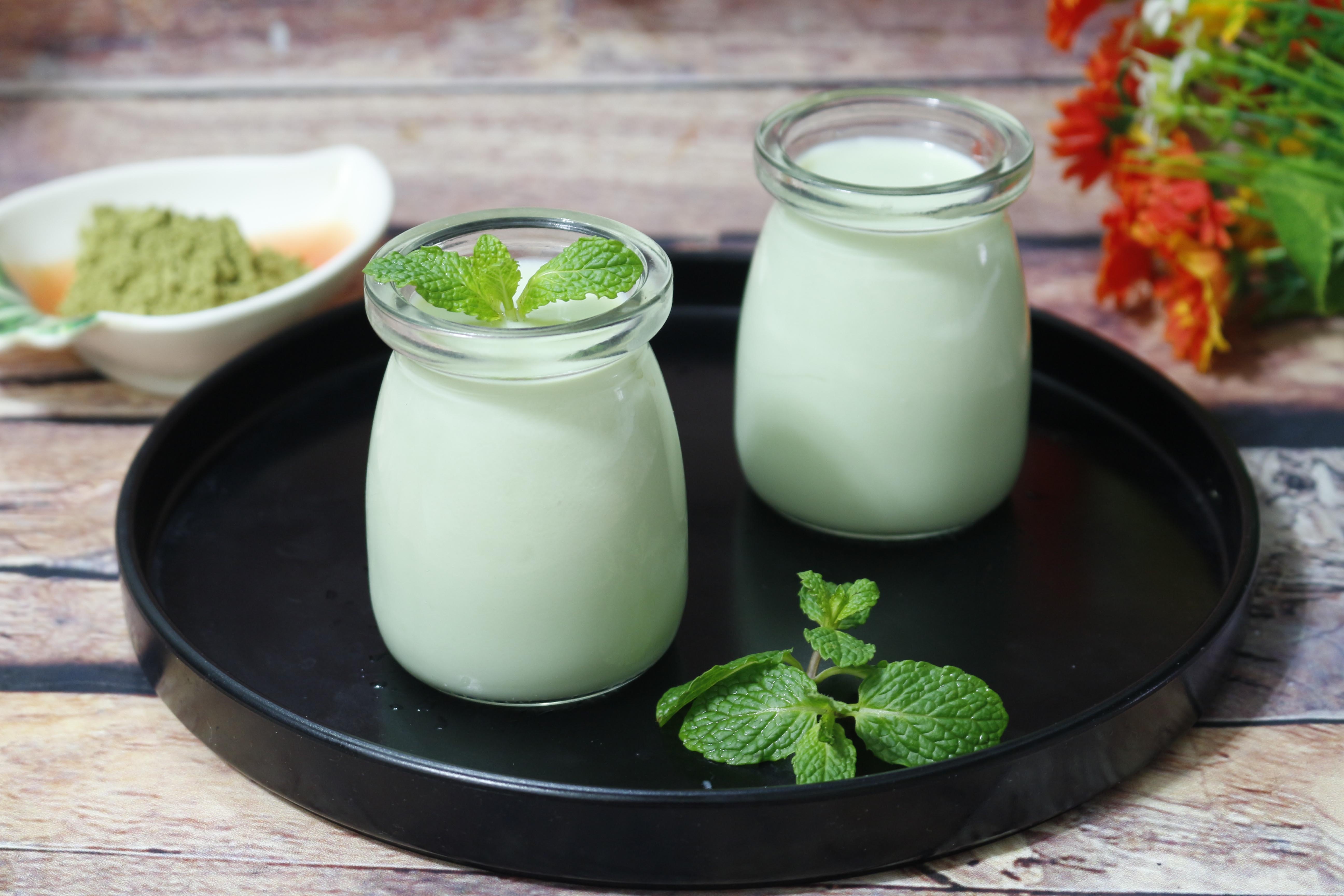 Sua chua tra xanh - Than duoc giup chi em tre mai khong gia hinh anh