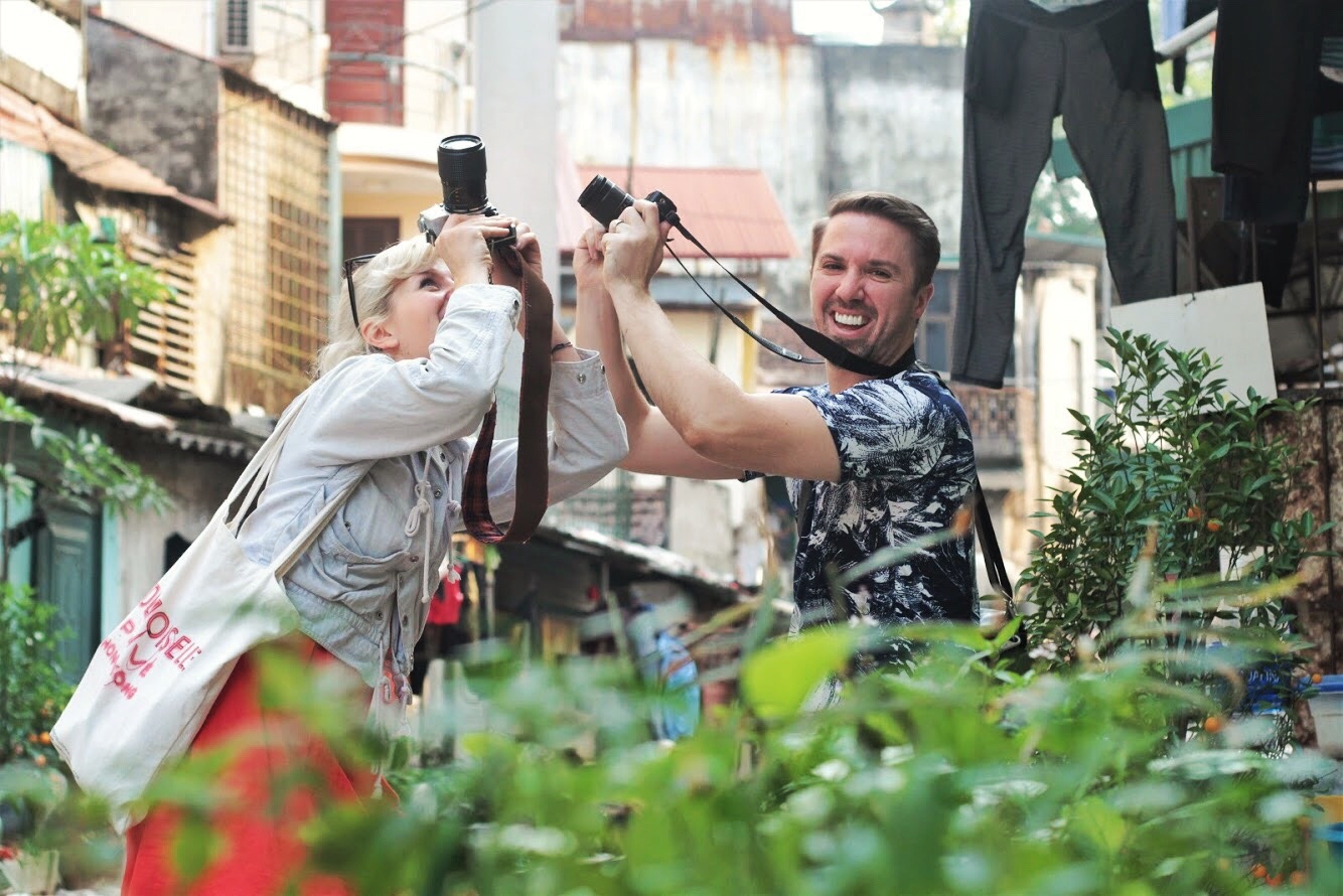 Song ao o xom duong tau Ha Noi anh 4