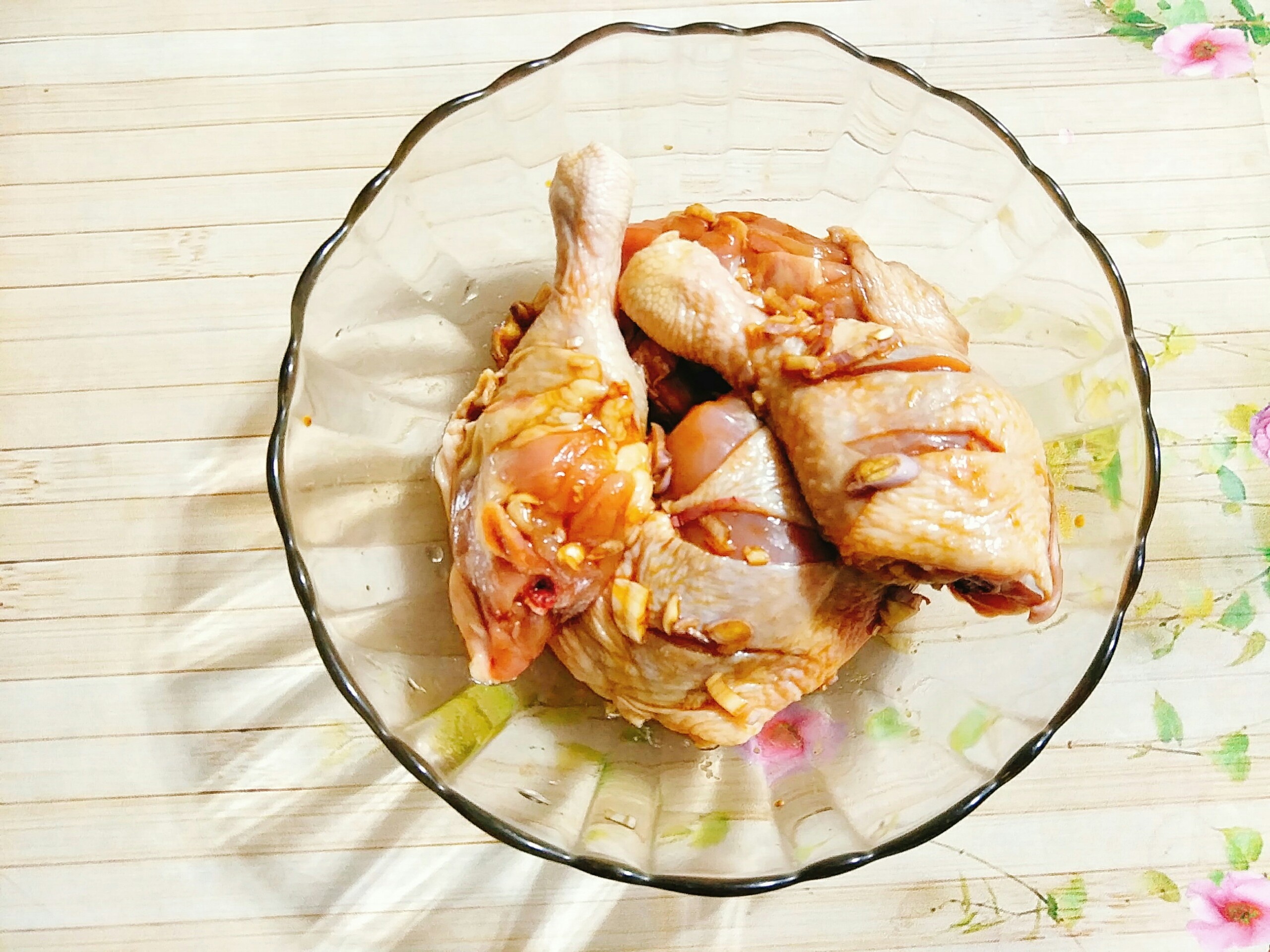 Dui ga om nuoc dua anh 3