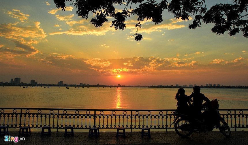 Diem vui choi 30/4 tai Ha Noi anh 14