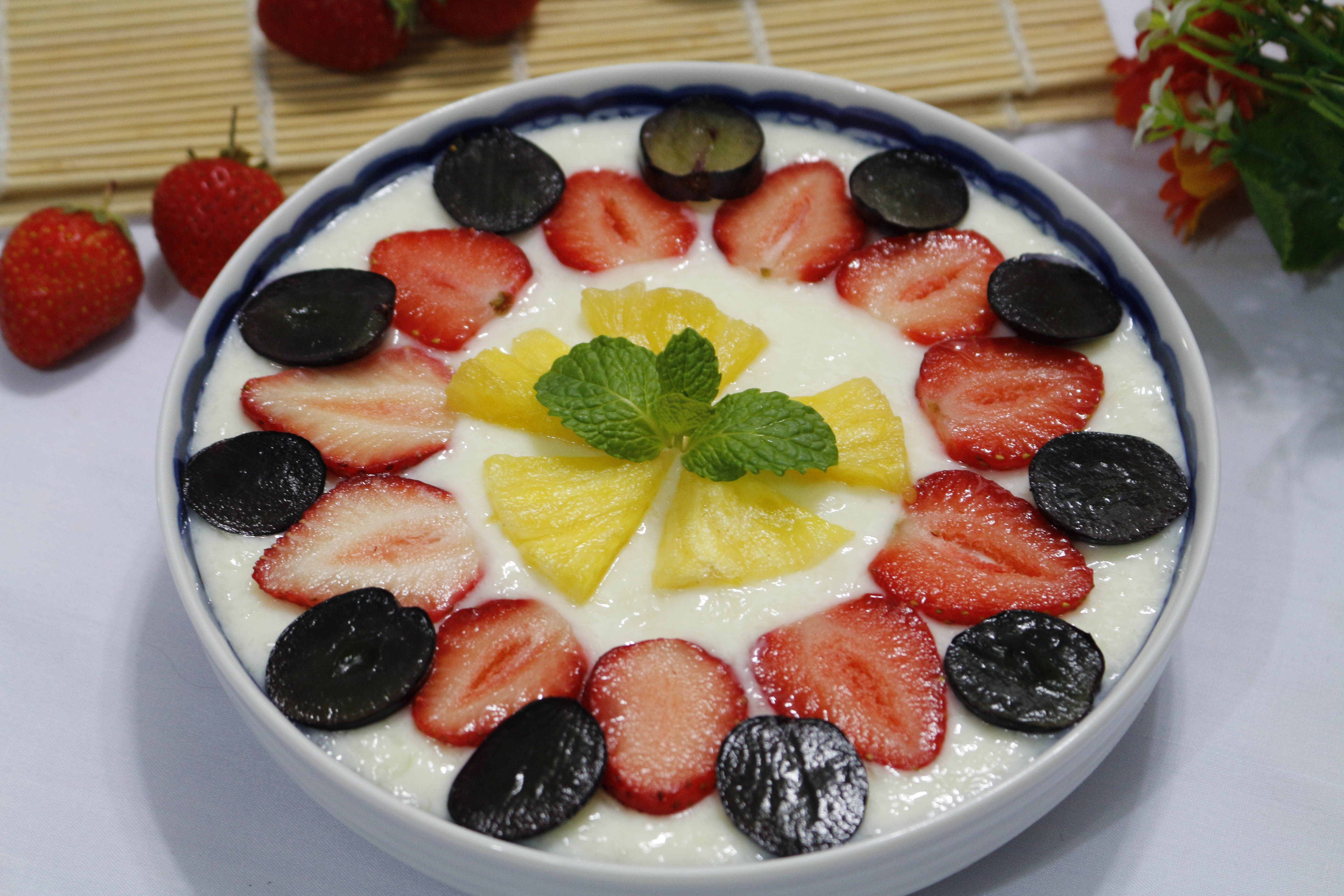 Sua chua deo trai cay anh 9