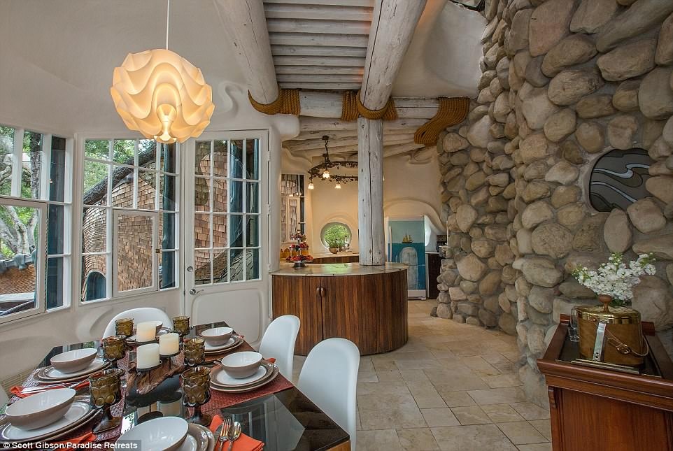 Khach san ca voi anh 5