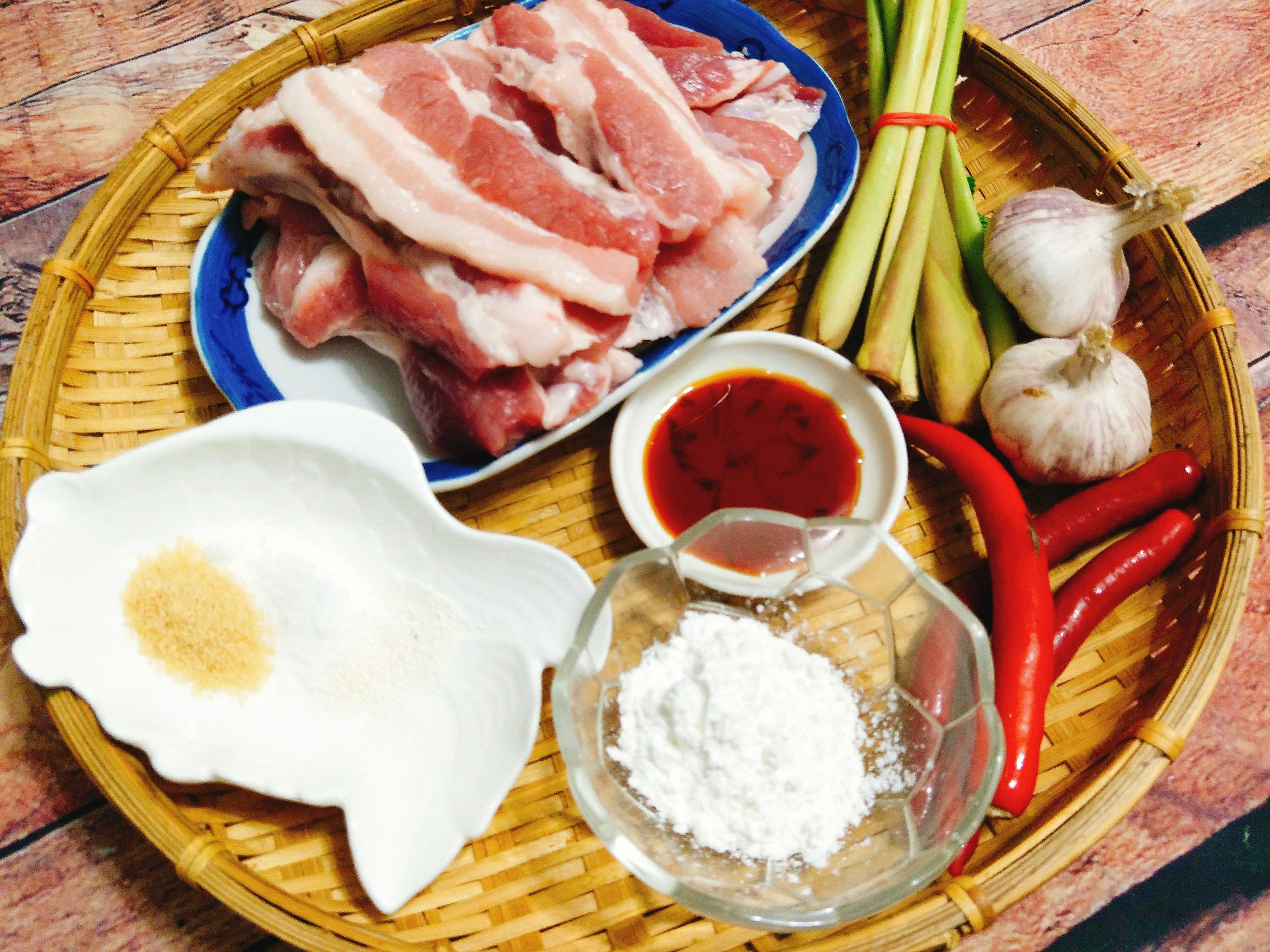 Ba chỉ chiên sả ớt ảnh 1 Ba chi chien sa ot anh 1