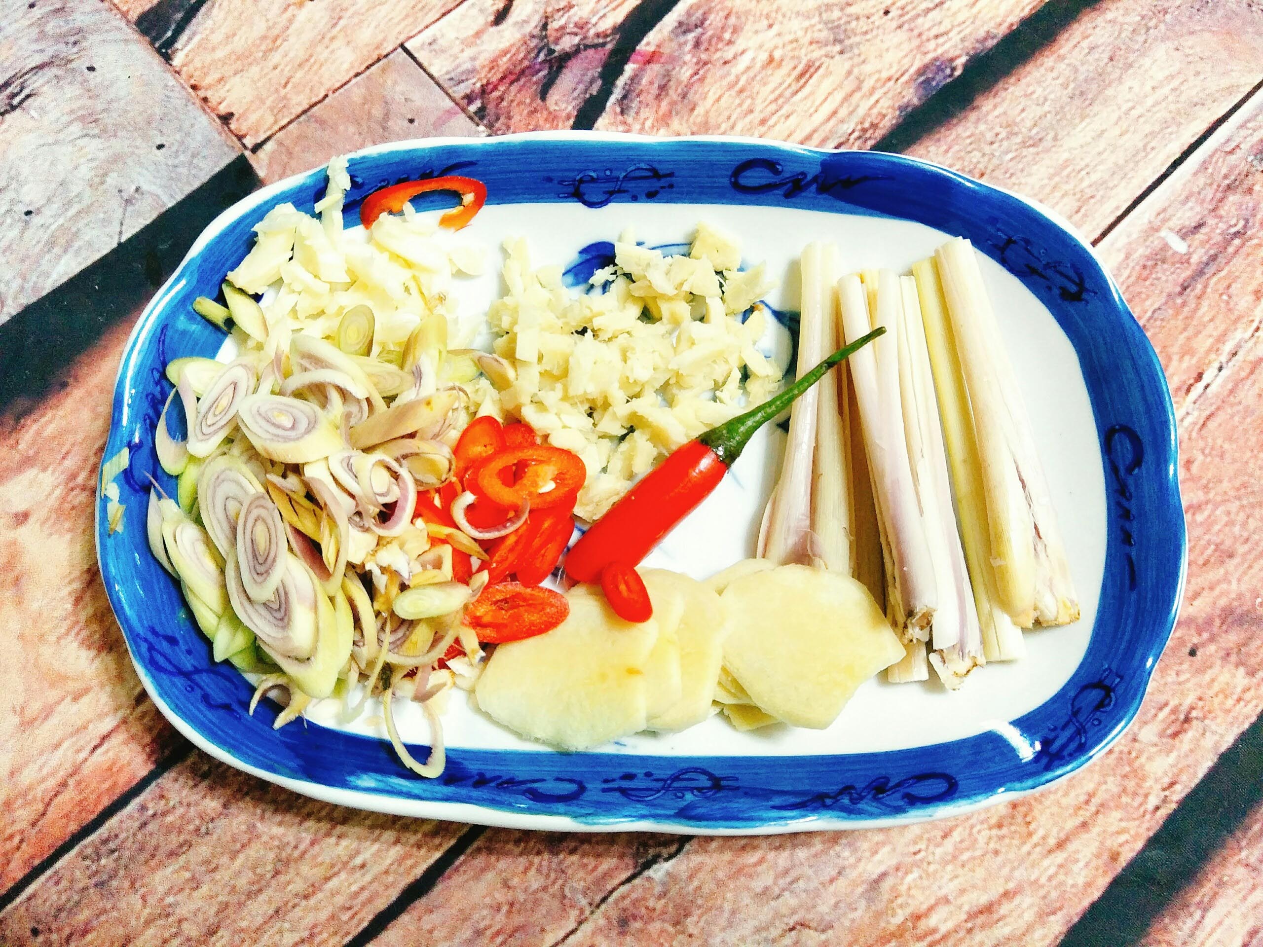 Chan ga xao cay anh 3