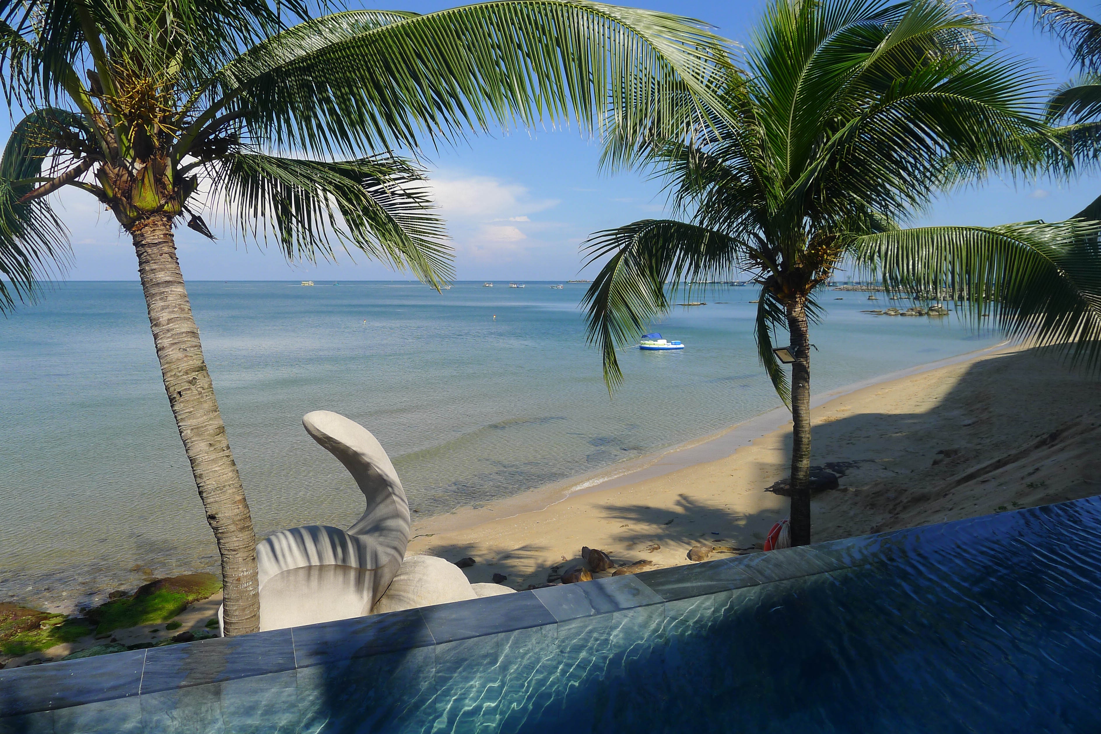 Dao quanh Phu Quoc anh 1