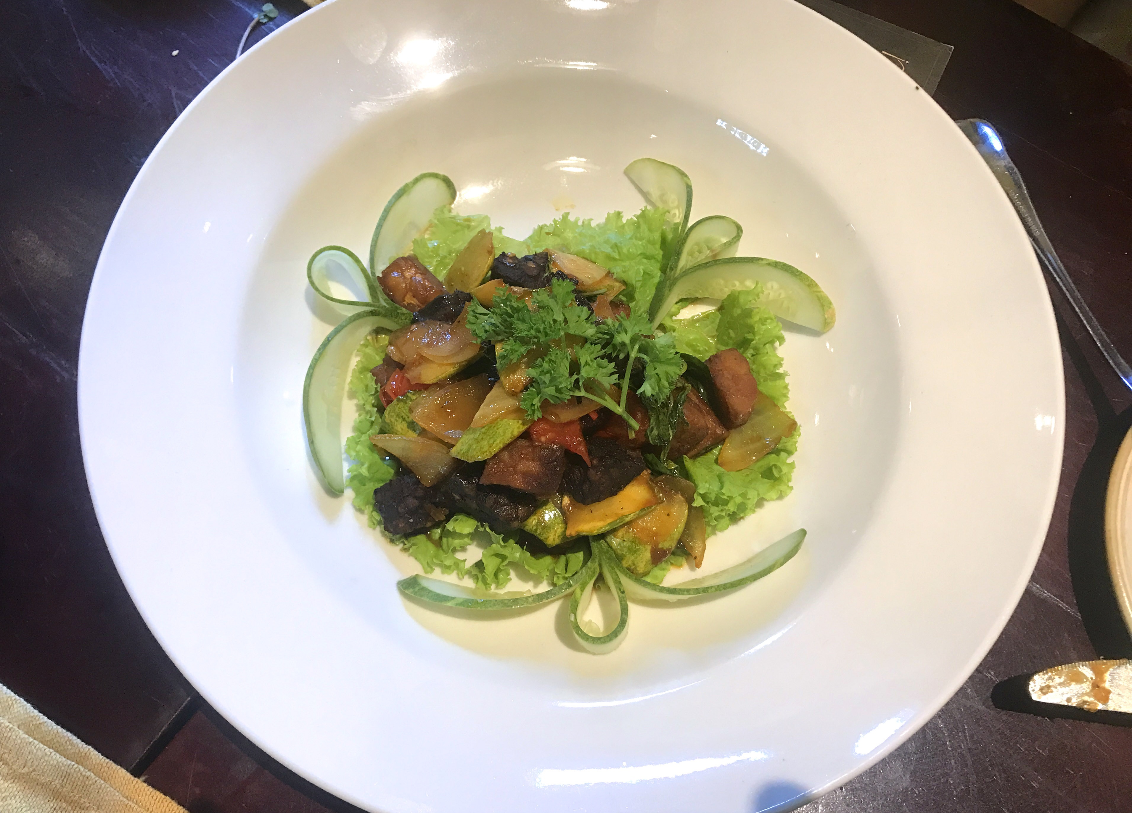 Review quan an chay anh 18