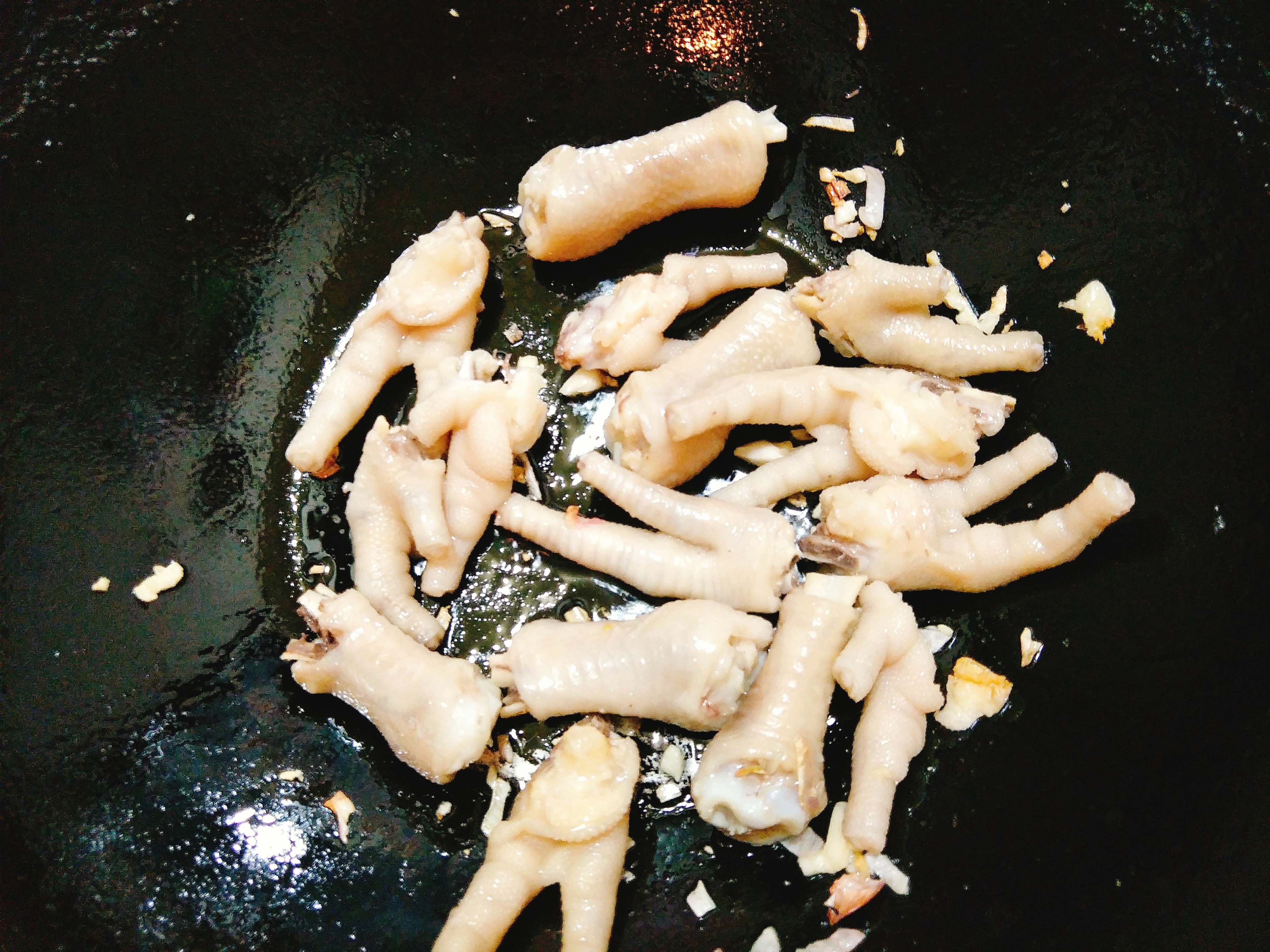 Chân gà xào chua ngọt ảnh 5 Chan ga xao chua ngot anh 5