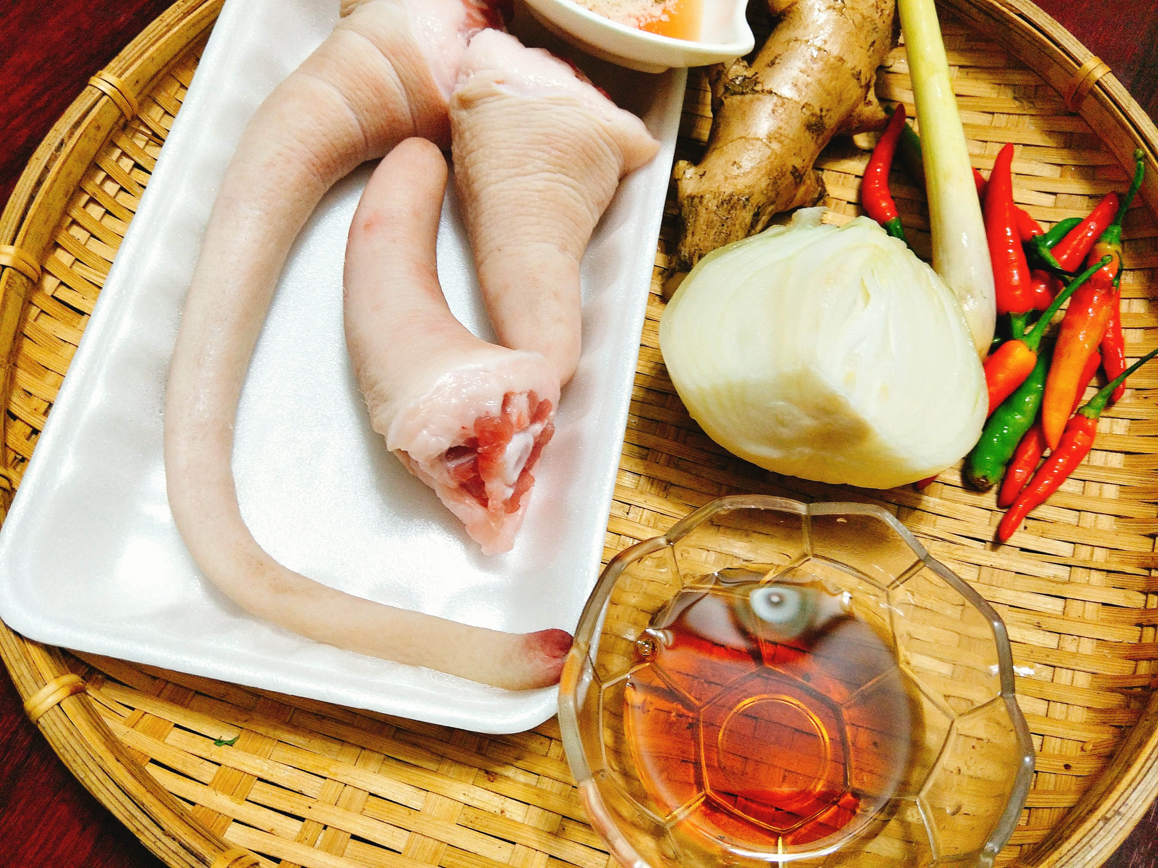 Duoi heo ngam mam anh 1