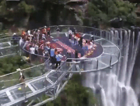 Trai nghiem mao hiem voi dai quan sat trong suot o Trung Quoc hinh anh