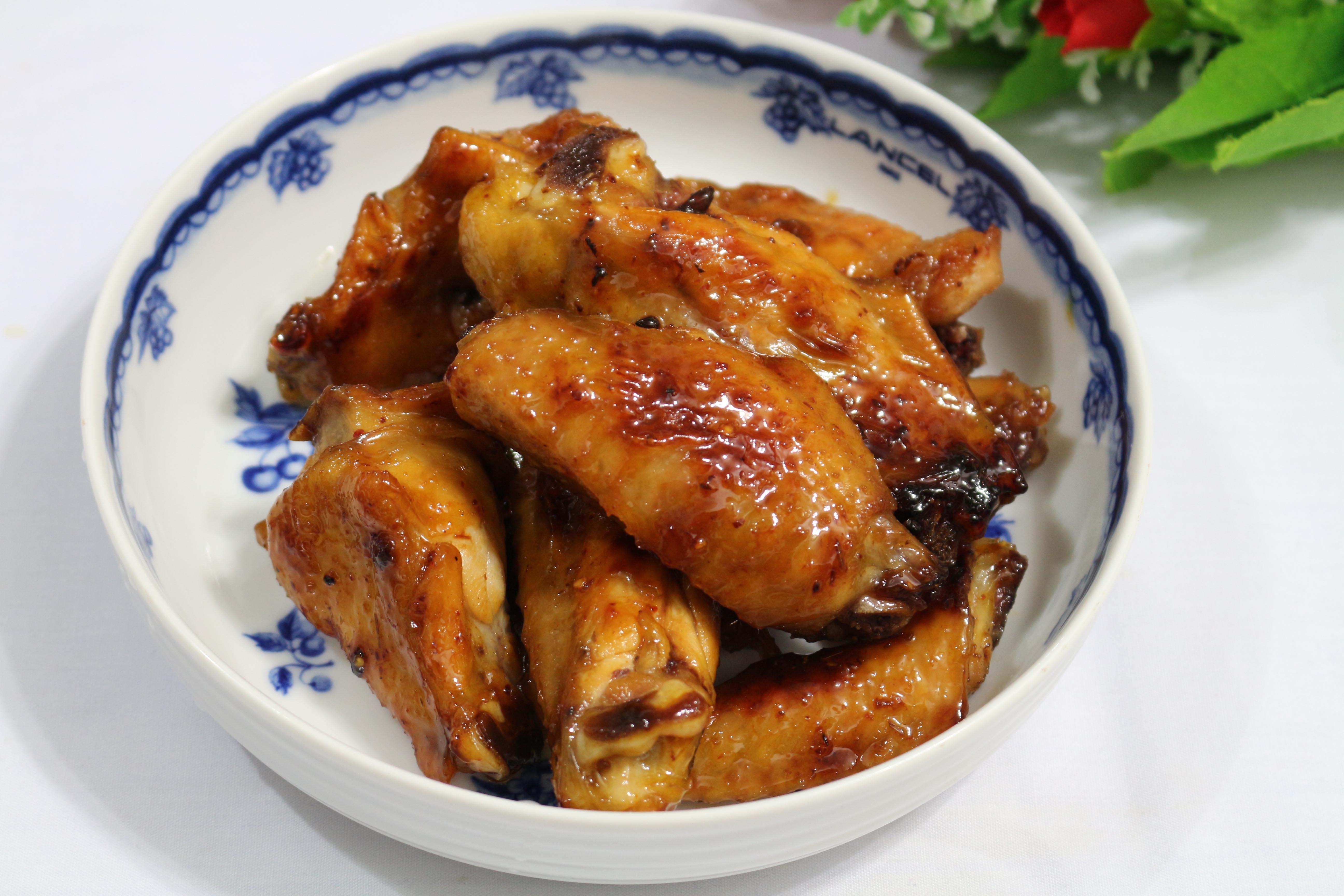 Toi nay an gi: Canh ga sot bo mat ong hinh anh