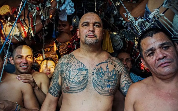 Cuoc song ben trong cac nha tu tren khap the gioi hinh anh