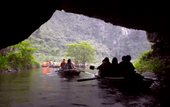 Ve dep Ninh Binh trong ong kinh cua du hoc sinh Nhat Ban hinh anh