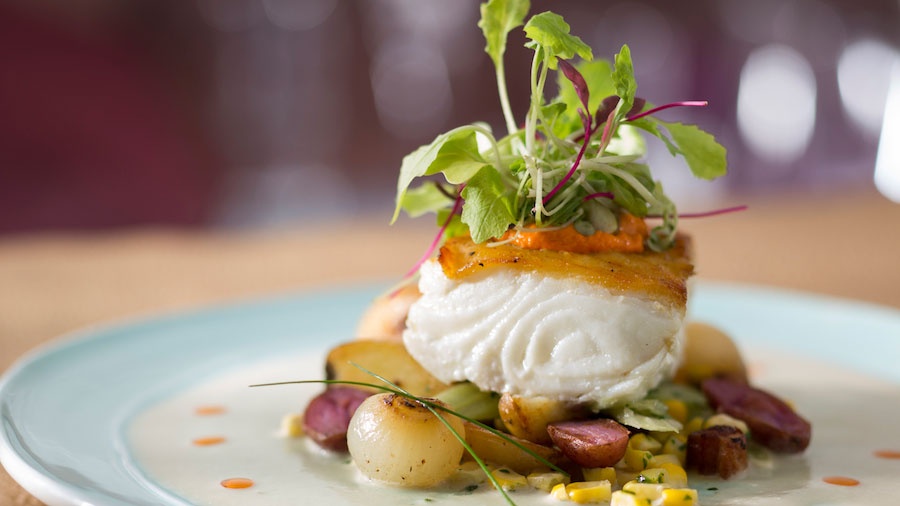 Ben trong nha hang bi mat mot bua gia 15.000 USD anh 7