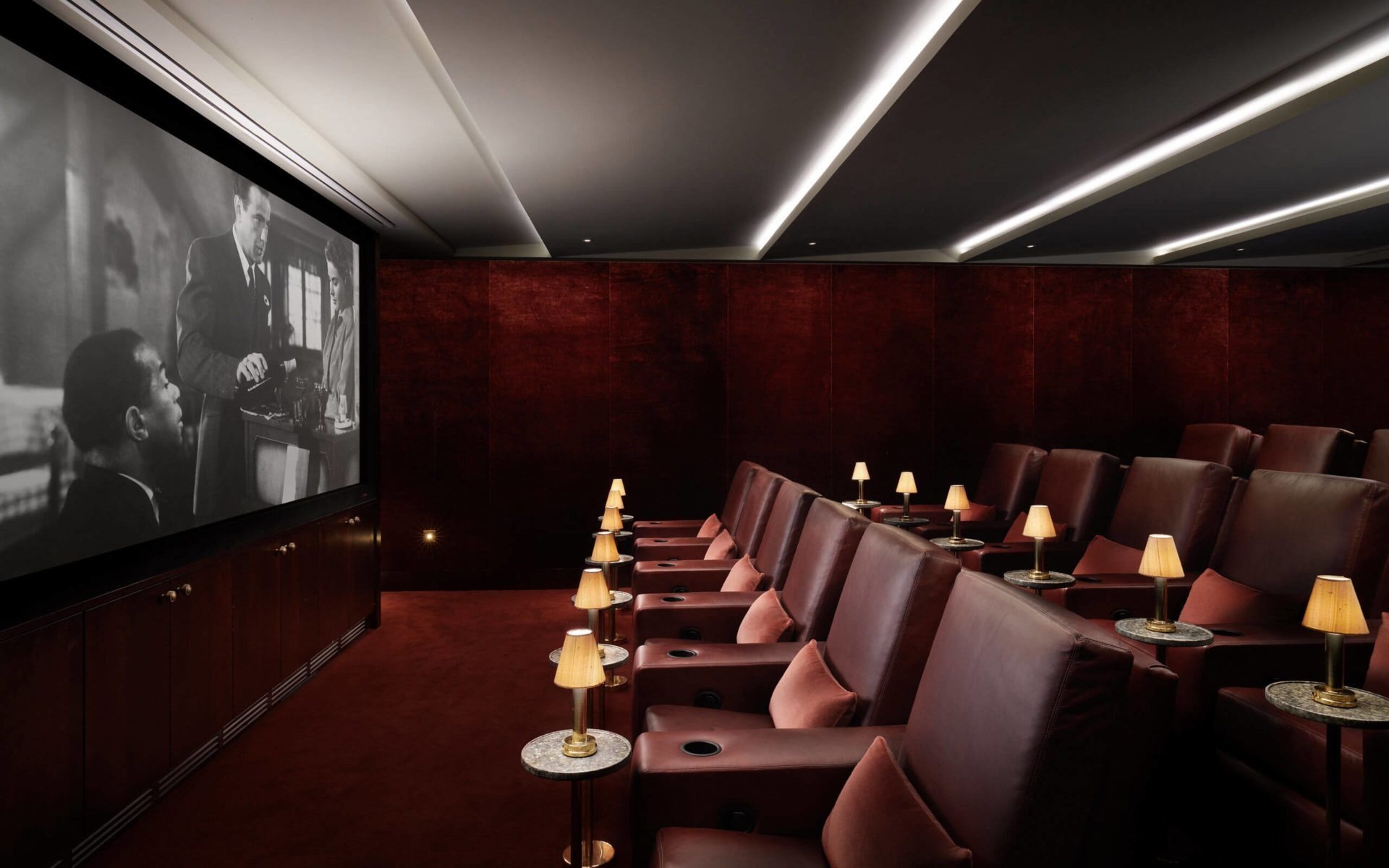 Khach san so 1 the gioi anh 7