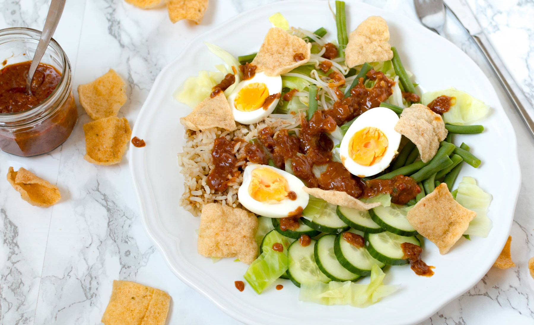 11 mon am thuc duong pho khong the khong thu khi toi Indonesia hinh anh