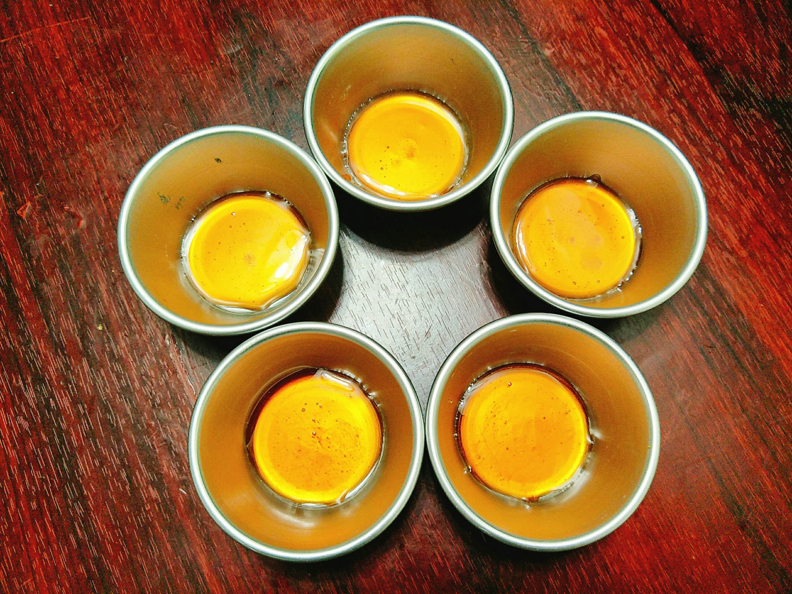 Bánh flan hương dâu tây ảnh 2 Banh flan huong dau tay anh 2