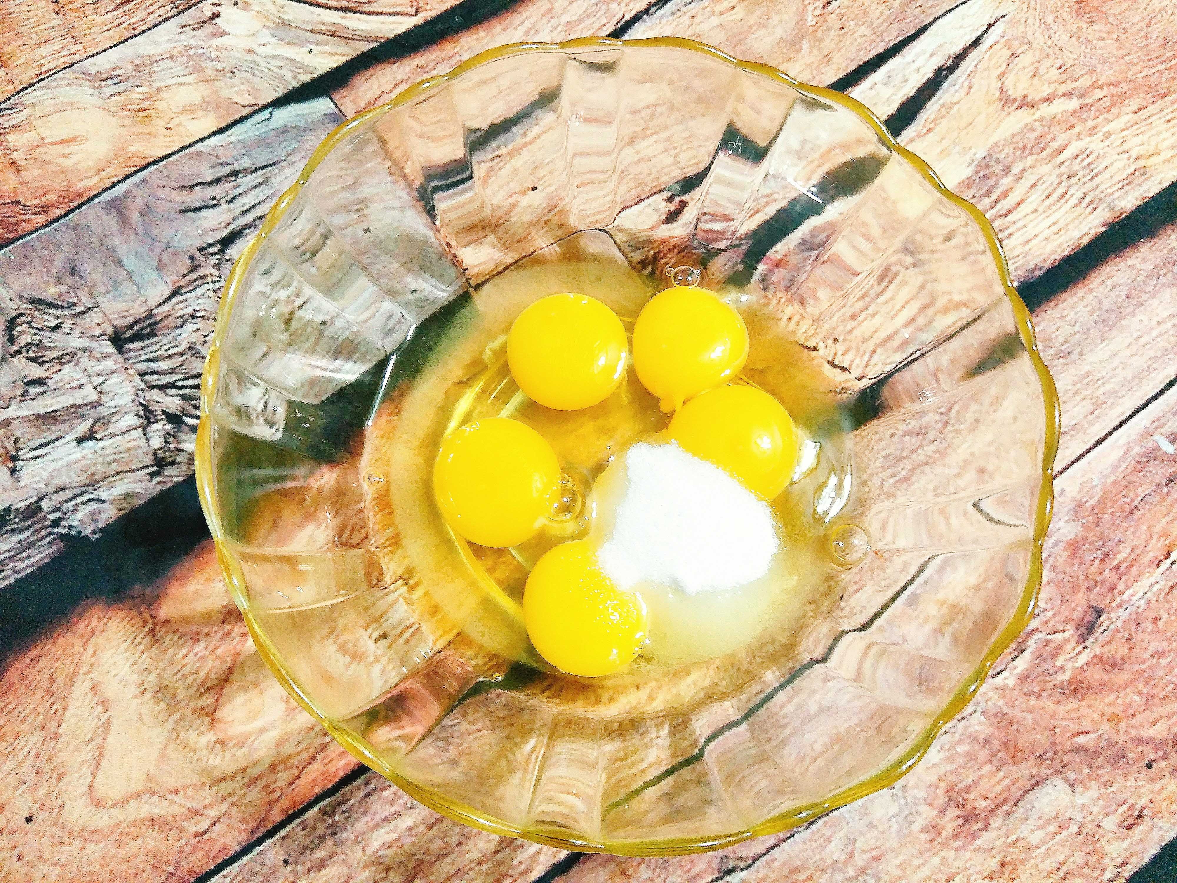 Bánh flan hương dâu tây ảnh 3 Banh flan huong dau tay anh 3