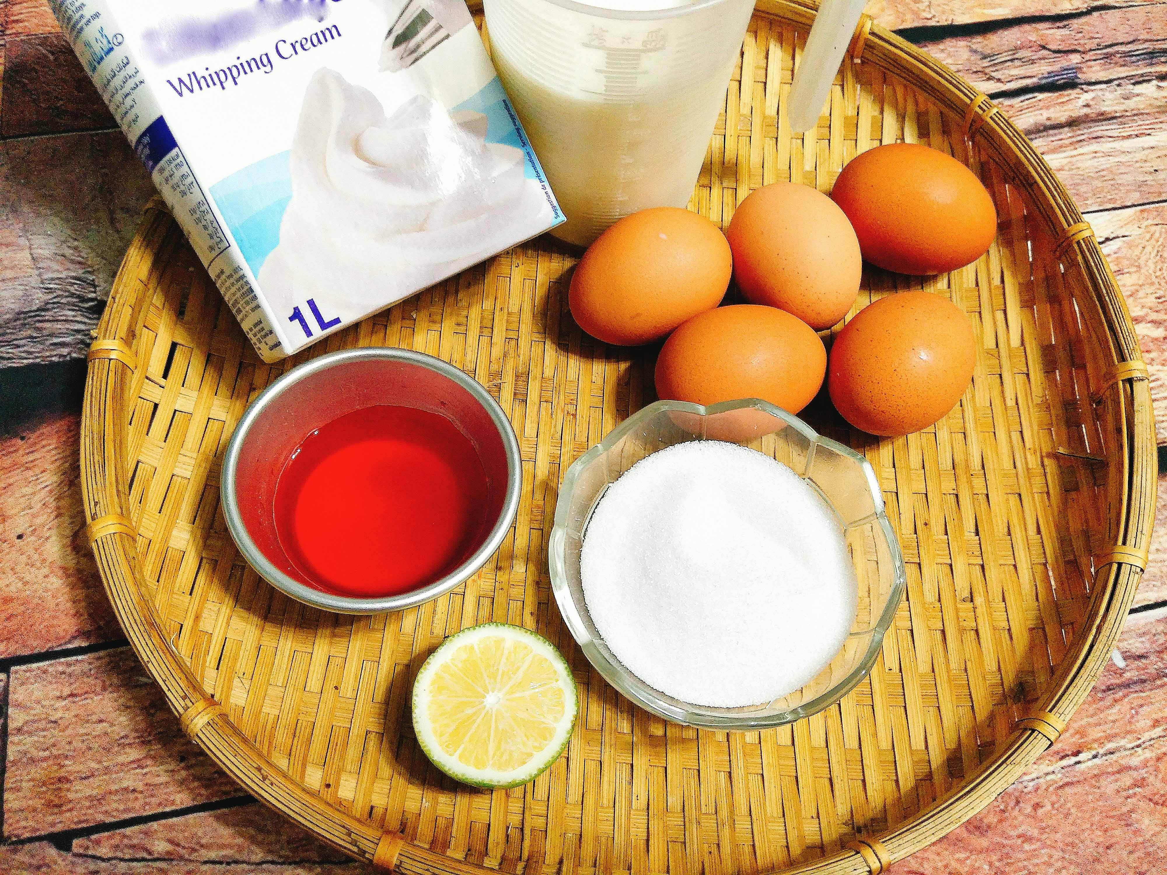 Bánh flan hương dâu tây ảnh 1 Banh flan huong dau tay anh 1