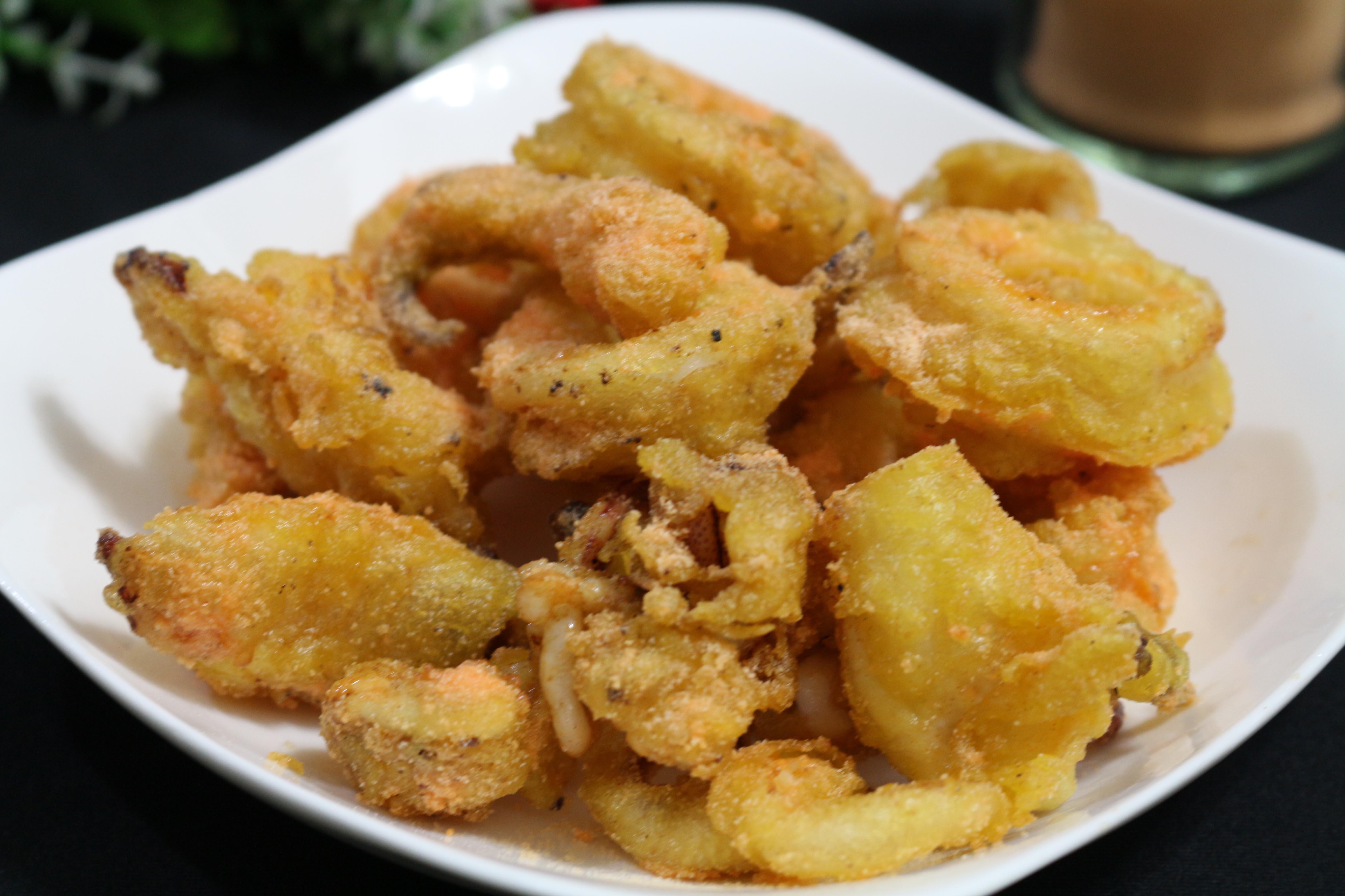 Toi nay an gi: Muc chien xoc pho mai hinh anh