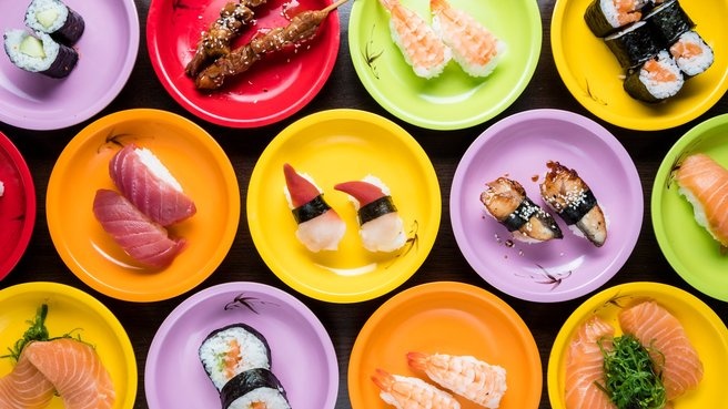 Bị cấm đến quán buffet vì ăn cả trăm đĩa sushi một lần ảnh 2 Bi cam den quan buffet vi an ca tram dia sushi mot lan anh 2