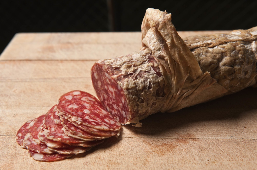 Xuc xich cua cac nuoc khac nhau nhu the nao? anh 7