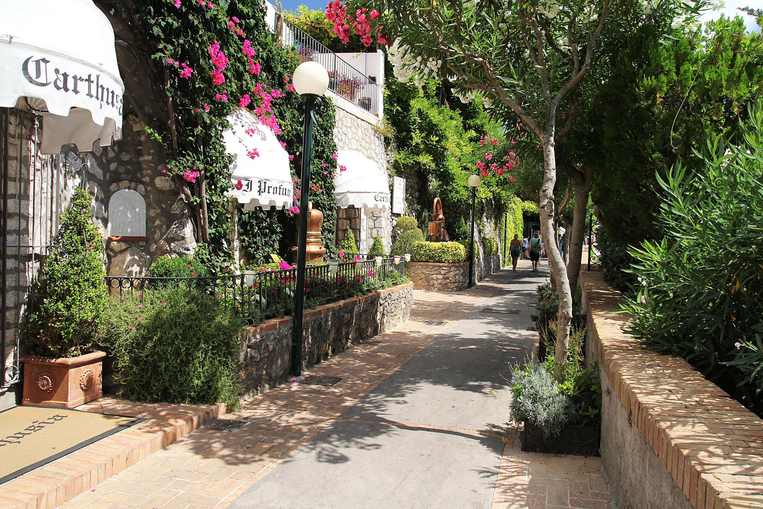 10 hon dao cho du khach niu giu mua he anh 1