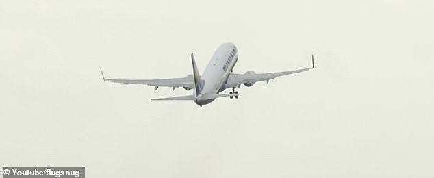 Gio thoi bay may bay cat canh anh 2