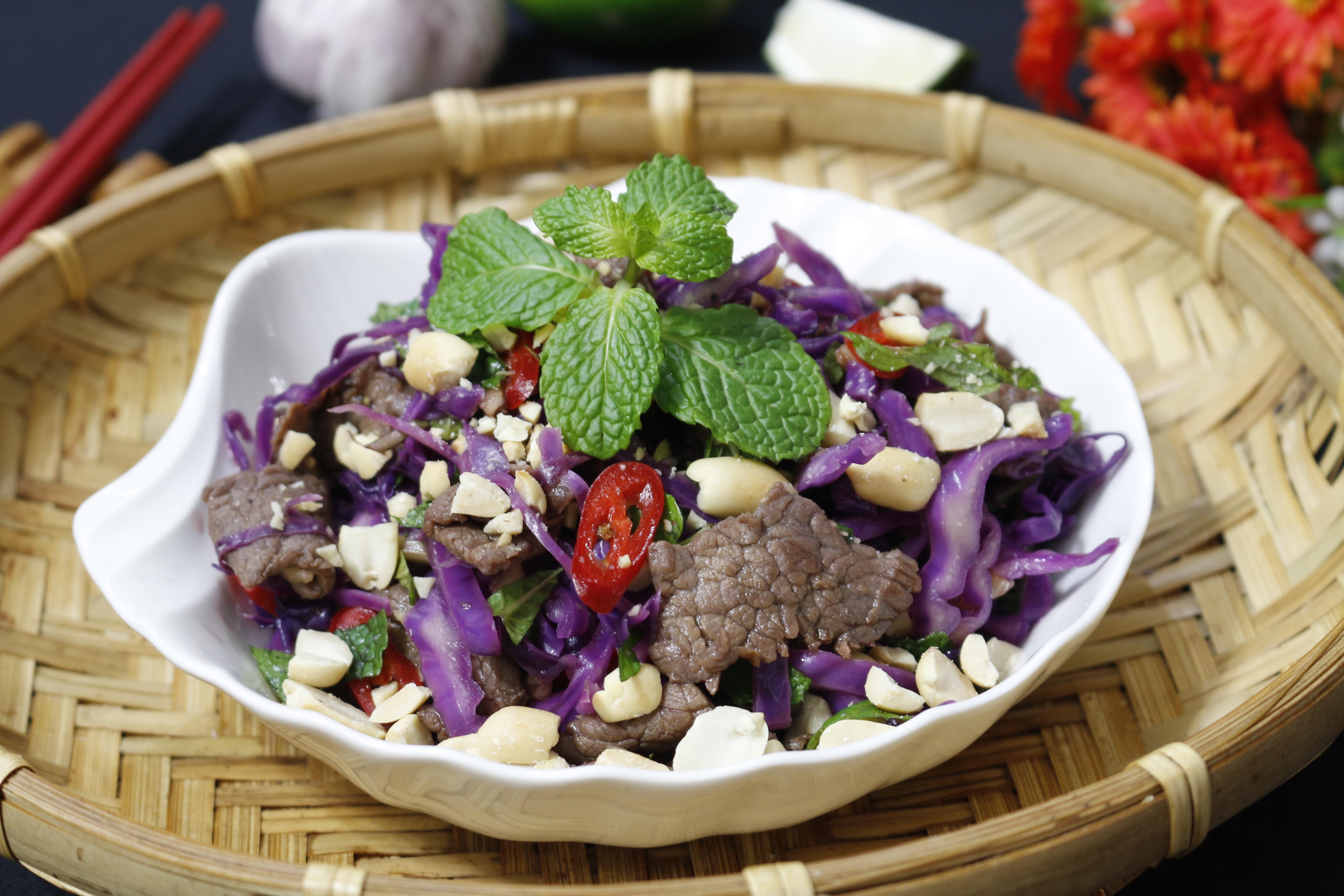 Goi bap cai tim tron thit bo anh 8