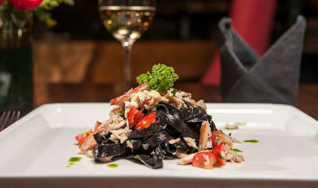 Nha hang phong cach Au o Ha Noi anh 6