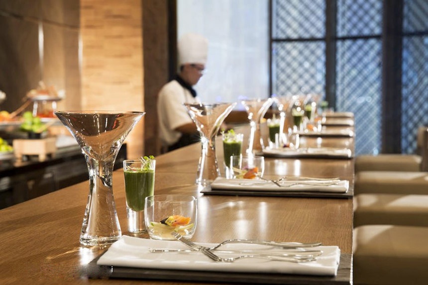 Nha hang phong cach Au o Ha Noi anh 2