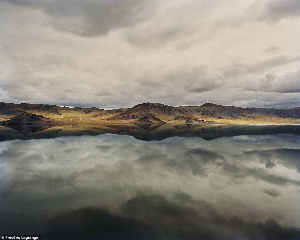 Những lát cắt độc đáo về cuộc sống trên thảo nguyên Mông Cổ ảnh 15 Nhung lat cat doc dao ve cuoc song tren thao nguyen Mong Co anh 15