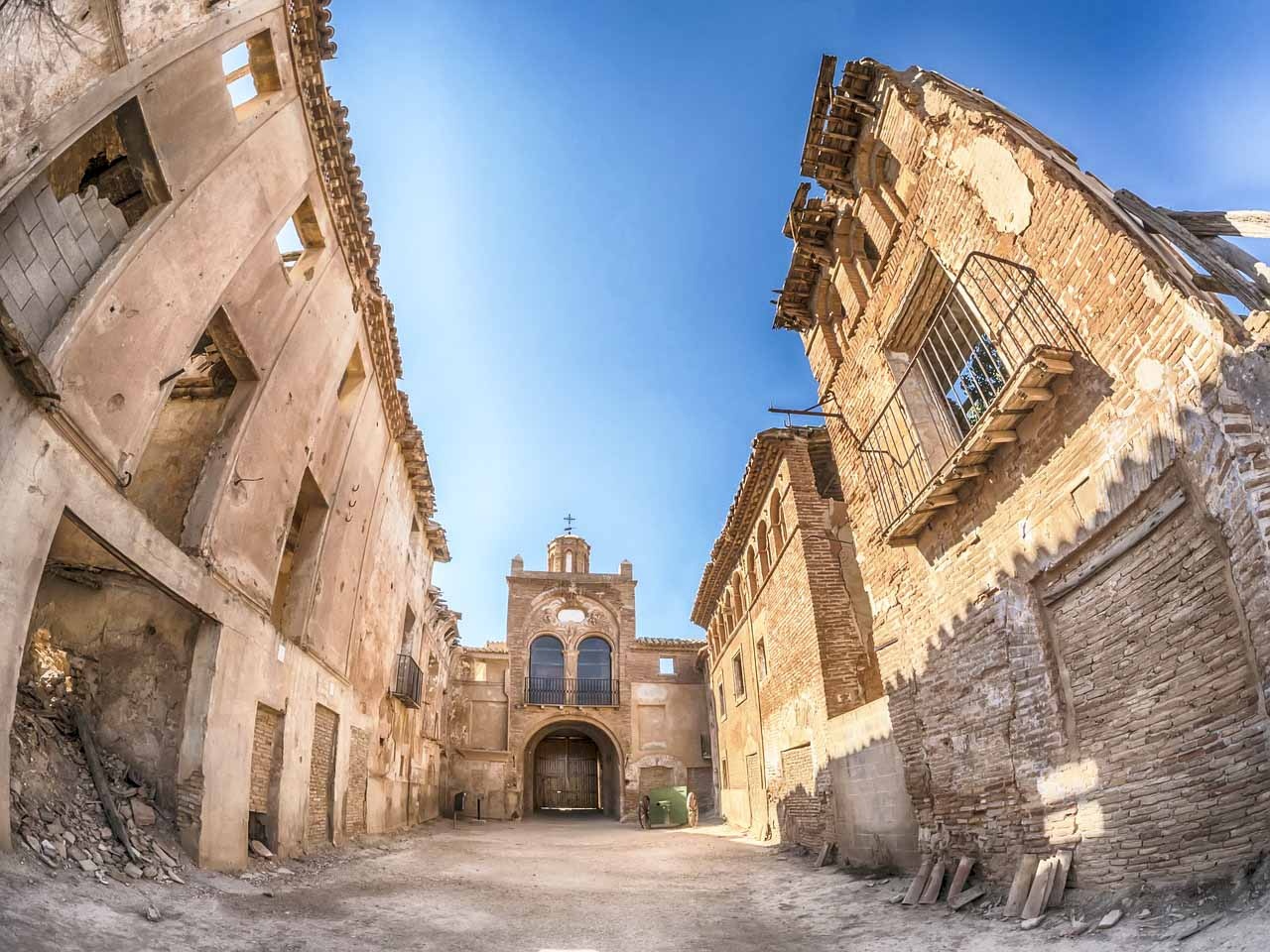 10 quoc gia chi tieu re nhat anh 9