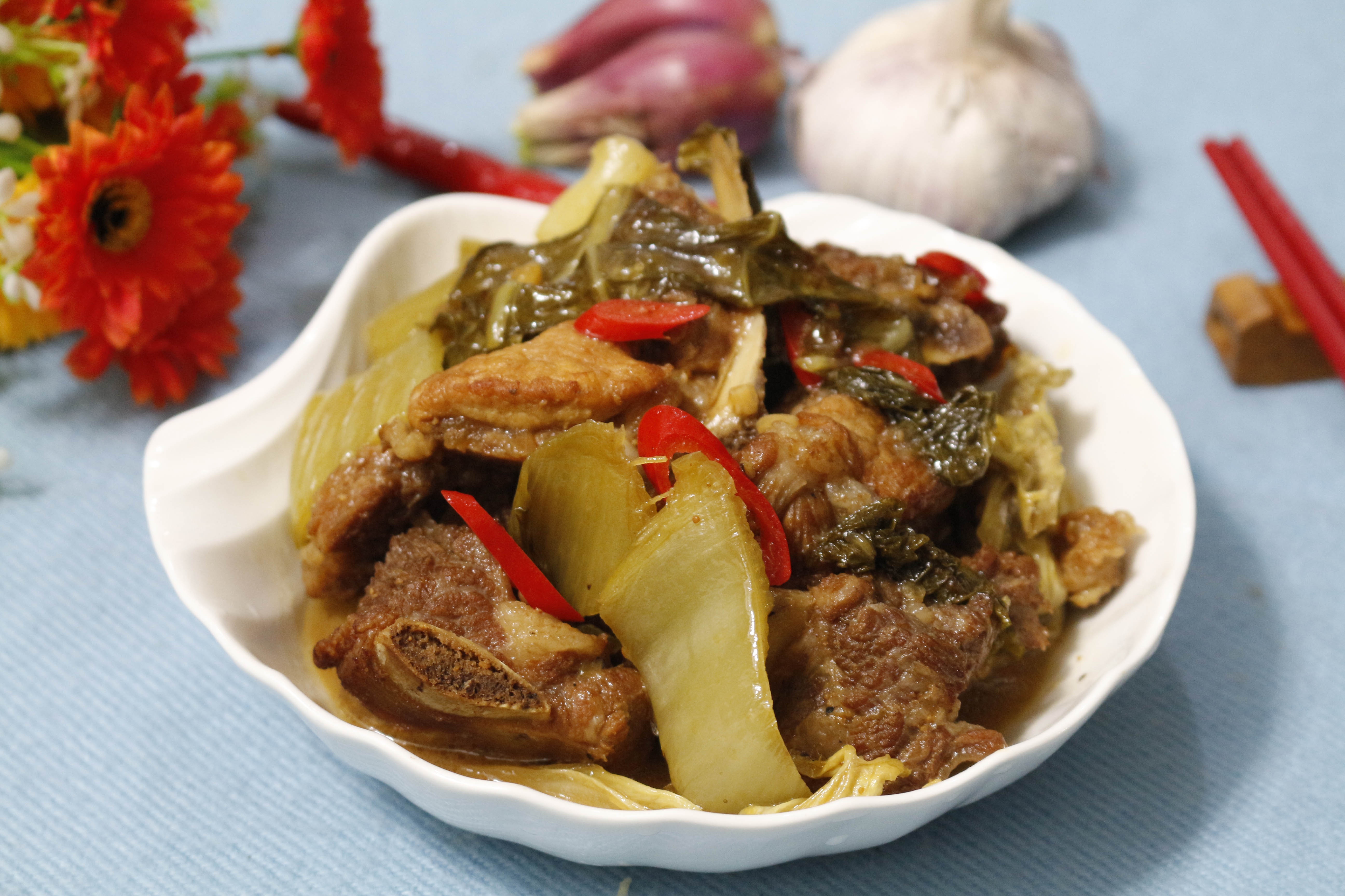 Toi nay an gi: Suon kho dua dam da cho toi mua dong hinh anh