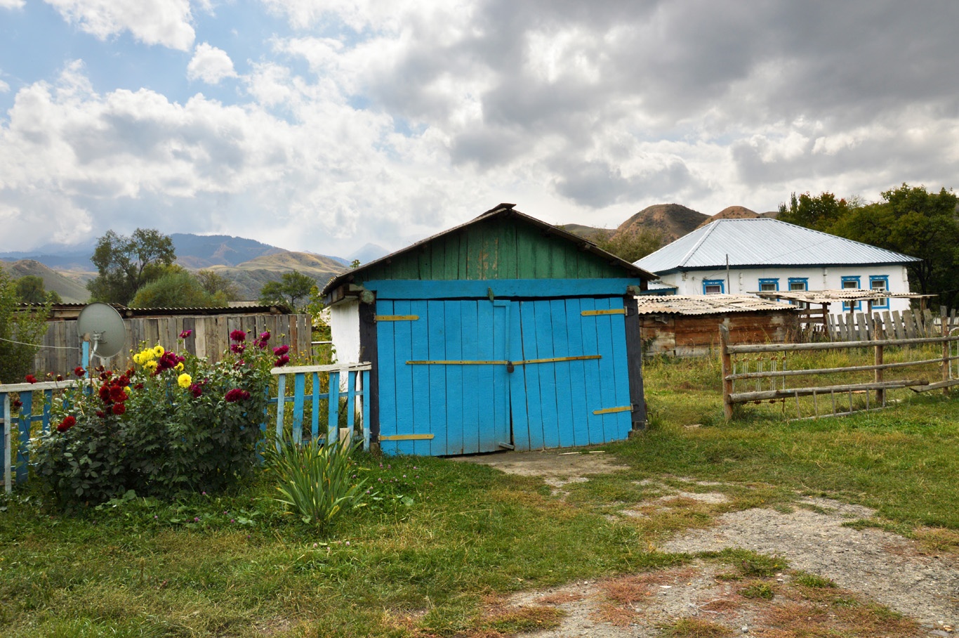 Ho nuoc hut khach nho hien tuong cay ‘moc nguoc’ ky la anh 13