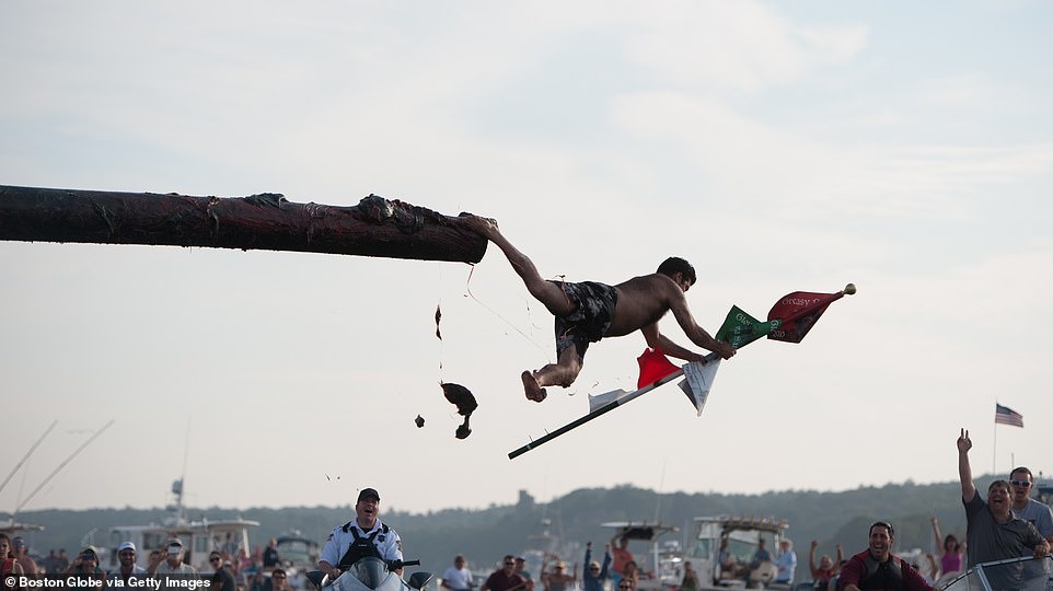 Nhung truyen thong ky la nhat the gioi anh 6