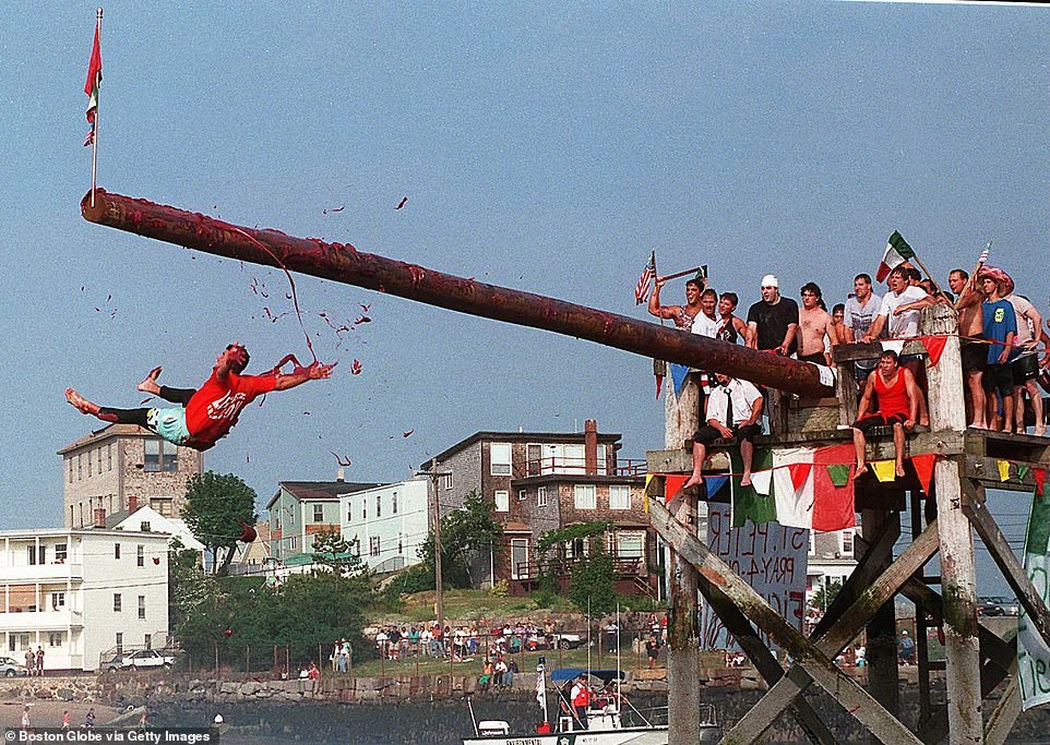 Nhung truyen thong ky la nhat the gioi anh 7