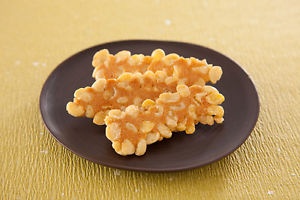 Senbei - mon banh duong pho co lich su lau doi o Nhat Ban hinh anh