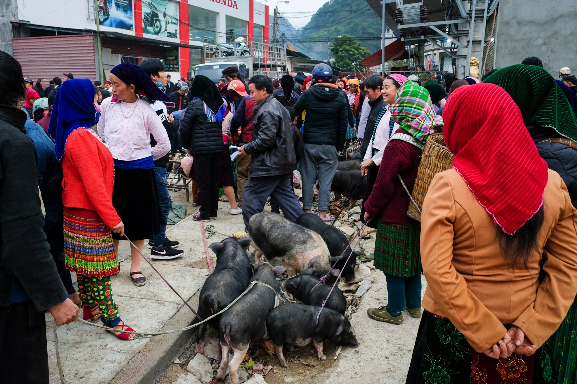 Phien cho mua xuan o Ha Giang anh 8