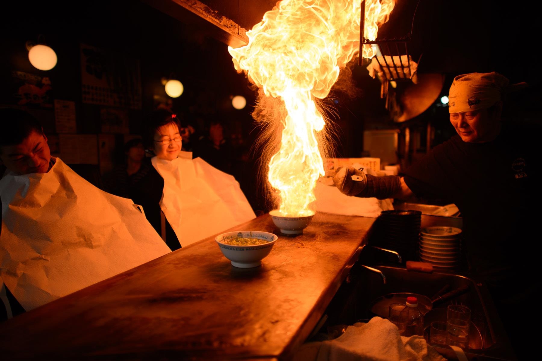 Trai nghiem mi ramen 'boc chay' dung nghia tai Nhat Ban hinh anh