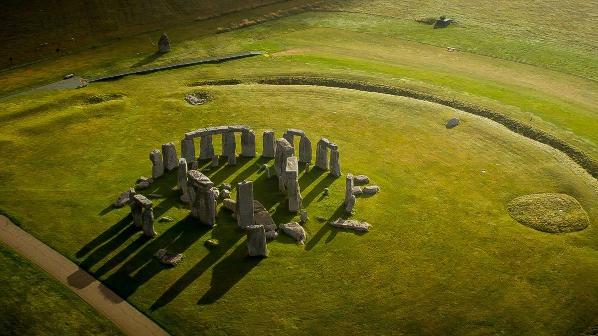 Cong trinh co dai bi an anh 8