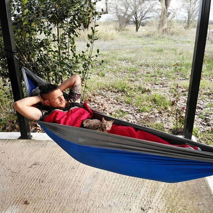 Dap xe vong quanh the gioi cung meo cung anh 13