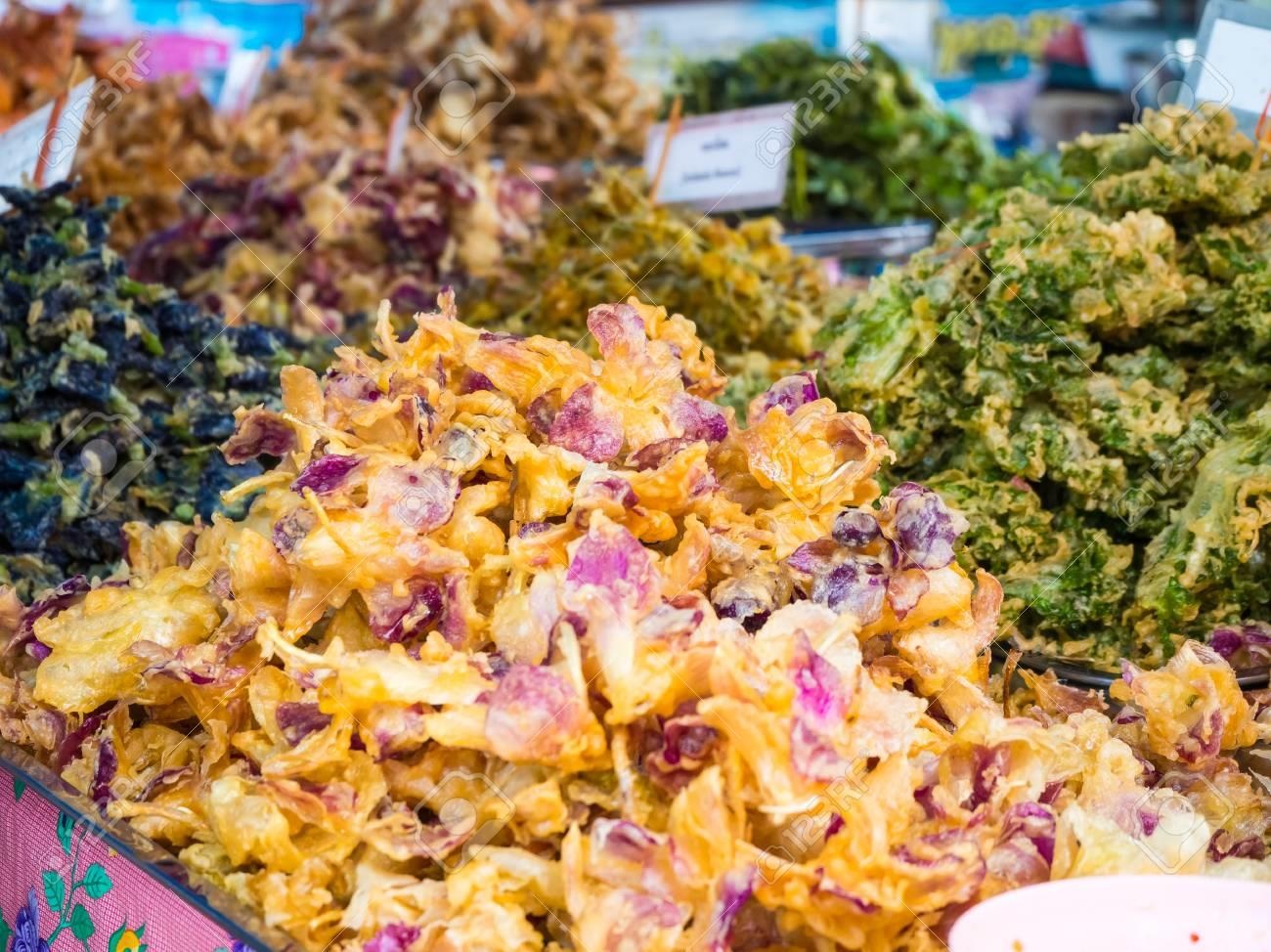 Hoa chien - mon an vat duong pho chi co duy nhat o Thai Lan hinh anh