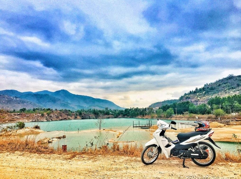 Hồ đá xanh Vũng Tàu ảnh 1 Ho da xanh Vung Tau anh 1