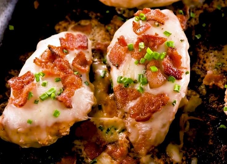 Toi nay an gi: Luon ga ran pho mai kem thit xong khoi hinh anh