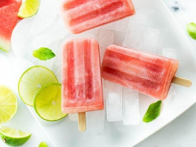 Kem dua hau, mon giai nhiet hieu qua ngay he nong buc hinh anh