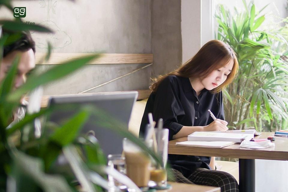 quan ca phe tranh nong tai Ha Noi anh 11