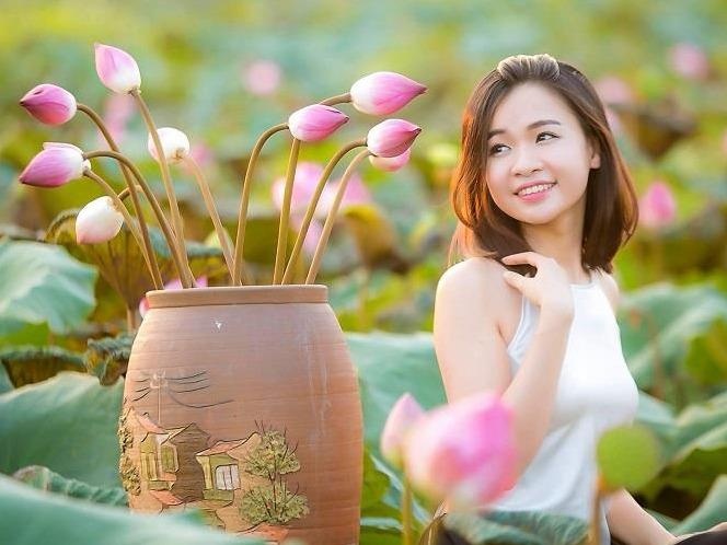 5 dia diem chup sen tuyet dep quanh Ha Noi mua he nay hinh anh