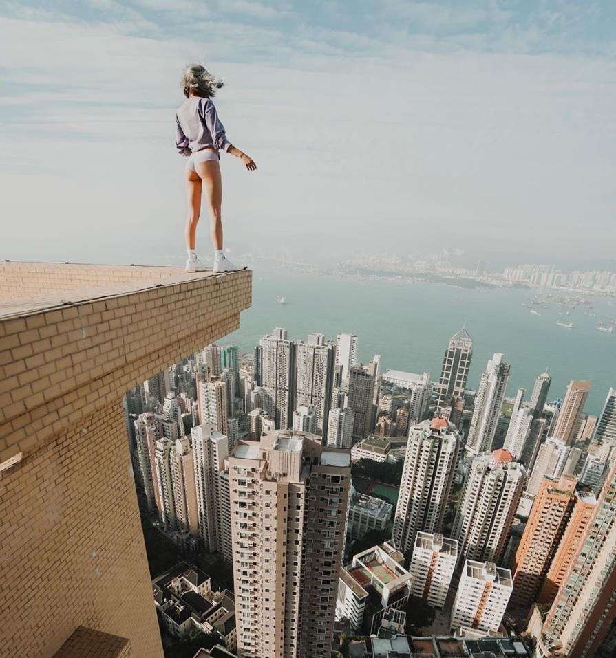 Cô gái chinh phục tòa tháp chọc trời ảnh 10 Co gai chinh phuc toa thap choc troi anh 10