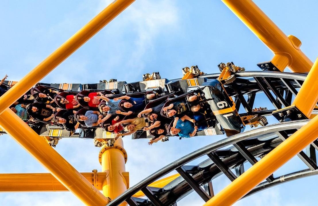 9 vong xoay dao nguoc cua tau luon sieu toc ky luc the gioi hinh anh